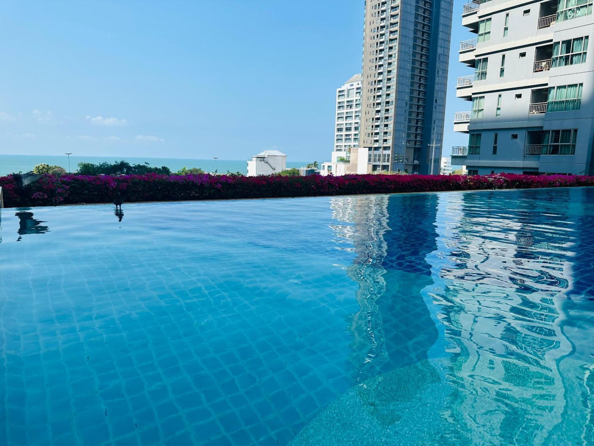 Seaview Beach Room Lumpini-Pool And Gym Face To Ocean Jomtien Beach Esterno foto