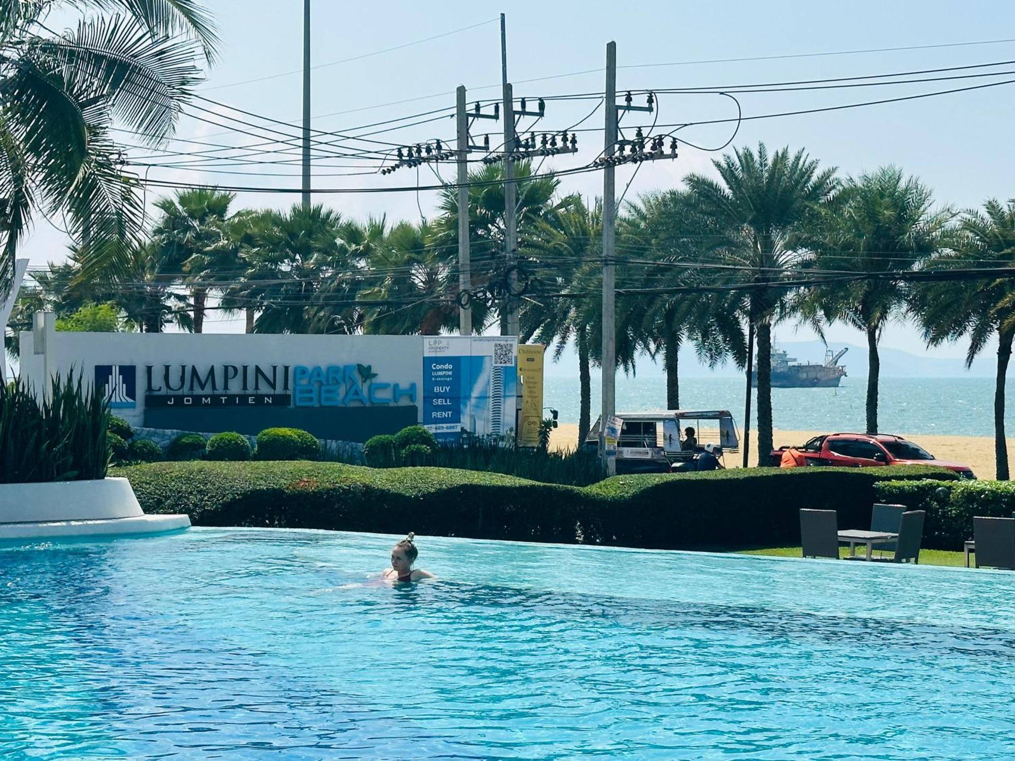Seaview Beach Room Lumpini-Pool And Gym Face To Ocean Jomtien Beach Esterno foto