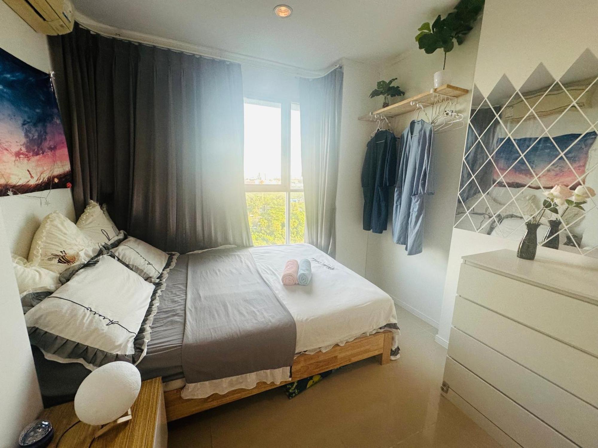 Seaview Beach Room Lumpini-Pool And Gym Face To Ocean Jomtien Beach Esterno foto