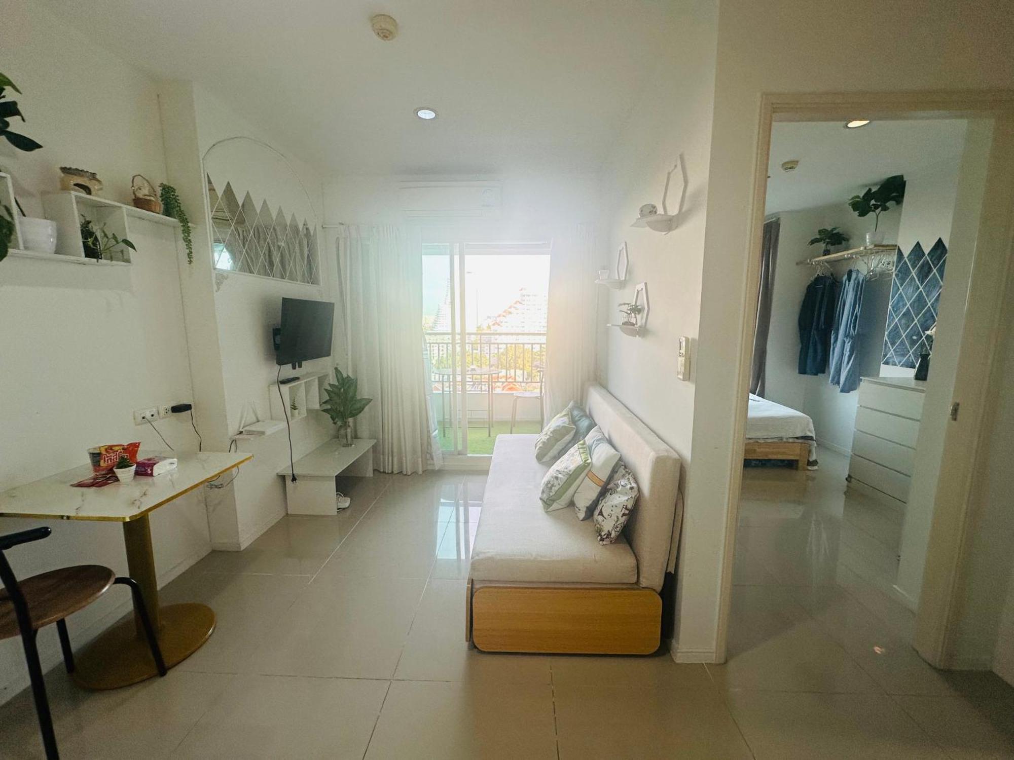 Seaview Beach Room Lumpini-Pool And Gym Face To Ocean Jomtien Beach Esterno foto